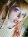 peachyxdreams Photos