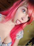peachyxdreams Photos