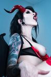 razorcandi Photos