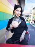 razorcandi Photos