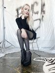 playwithanny Photos
