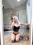 playwithanny Photos