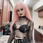 Aurora Skye (@spxrklybrat)