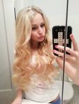 Blonde Amateur Nude Set