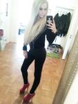 Blonde Amateur Nude Set