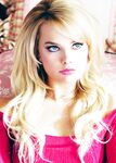 Blonde stunners/