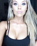 Blonde stunners/