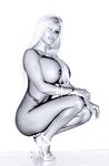 Blonde stunners/