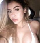 Blonde stunners/