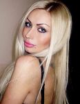 Blonde stunners/