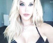 Blonde stunners/