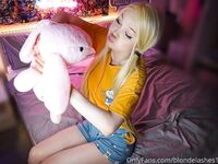 blondelashes