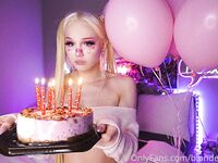 blondelashes