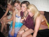 Downblouse"