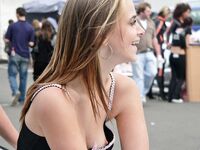 Downblouse"