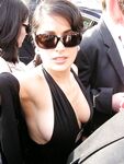 Downblouse"