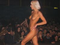 Oon the only one naked"