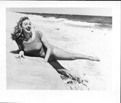 Vintage Model Lynne O'Neill