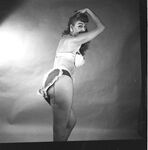 Vintage Model Lynne O'Neill