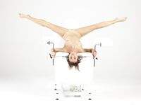 Flora - Gyno circus