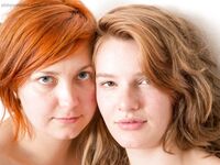 Dahlia & Yara - Deep Fingering
