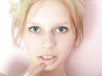 Nika - Hornyness