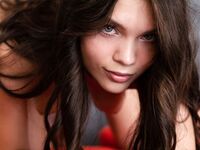 .. Elizabeth T - Pretty Shameless
