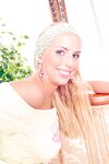 ..) Diana Gold