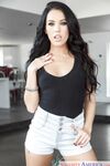 Megan Rain ( / ..)
