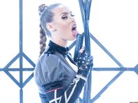 Nicole Aniston (Girth In Her Shell: A XXX Parody / ..)