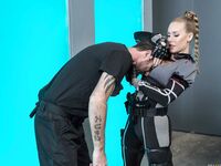 Nicole Aniston (Girth In Her Shell: A XXX Parody / ..)