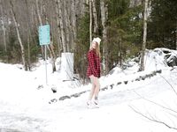 Eva  - Marble canyon Ruskeala