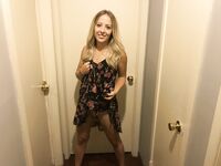 Awesome Masturbating Julia