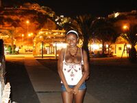 Cute ebony amateur
