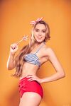 Ryana - Pinup