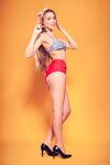 Ryana - Pinup