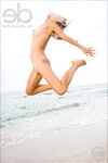 Vika R - Summers Coming