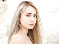.. Sofy Bee - Isla
