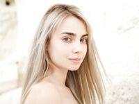.. Sofy Bee - Isla