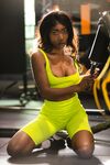 .. Mimi Desuka - Hot Workout