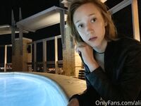 Aliceoncam Alice White
