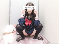 lewdyumi Photos