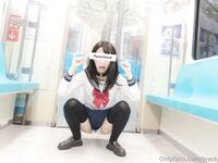 lewdyumi Photos