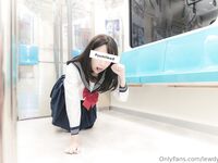 lewdyumi Photos