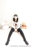 lewdyumi Photos