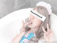 lewdyumi Photos