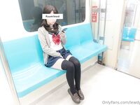 lewdyumi Photos