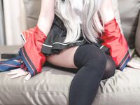lewdyumi Photos