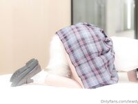 lewdyumi Photos