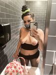 zoeyfoxx Photos
